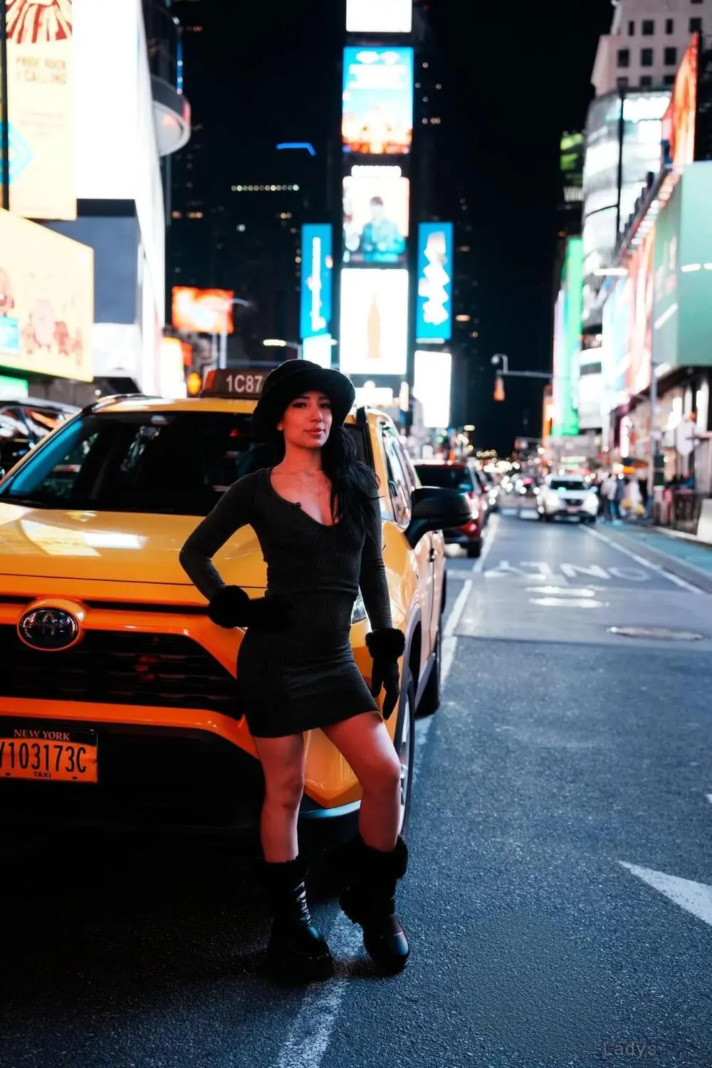 Stefy, 24 years beautiful nude Brooklyn escorts girl, height 152 sm, Weight 53 kg