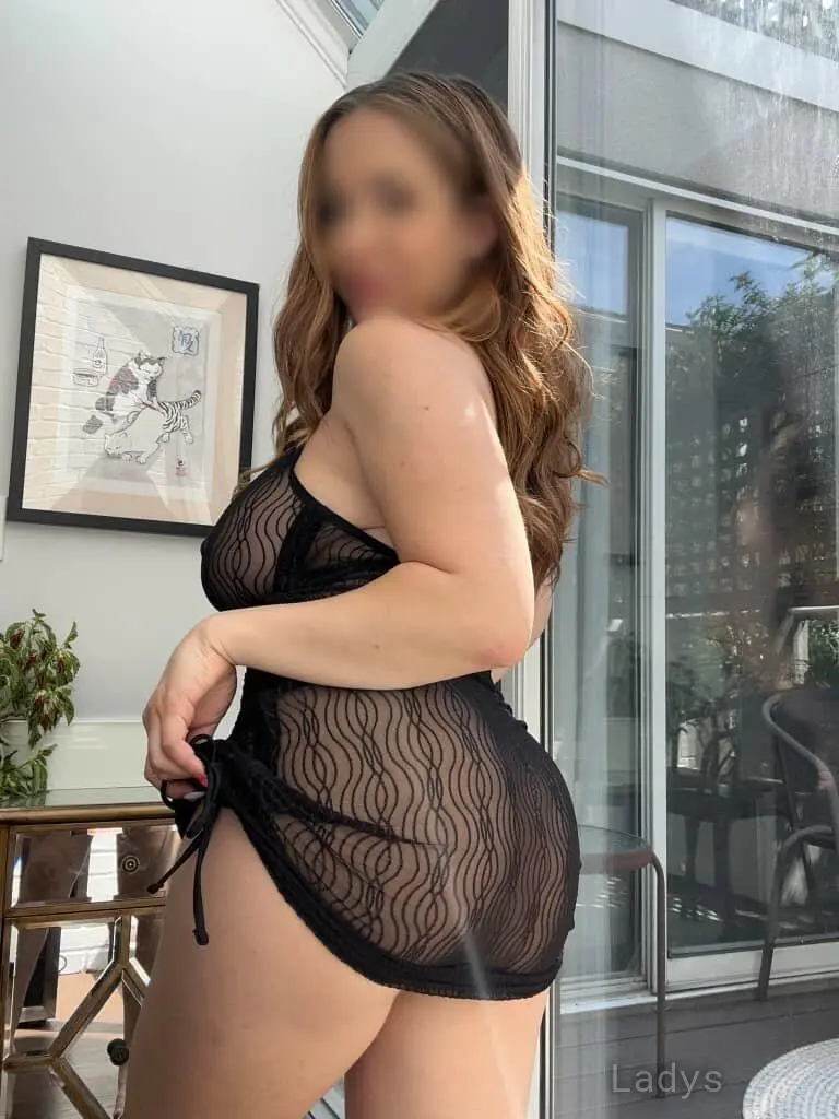 Lolabella, 26 years old Bruges escort girl with big tits, height 168 sm, Weight  kg