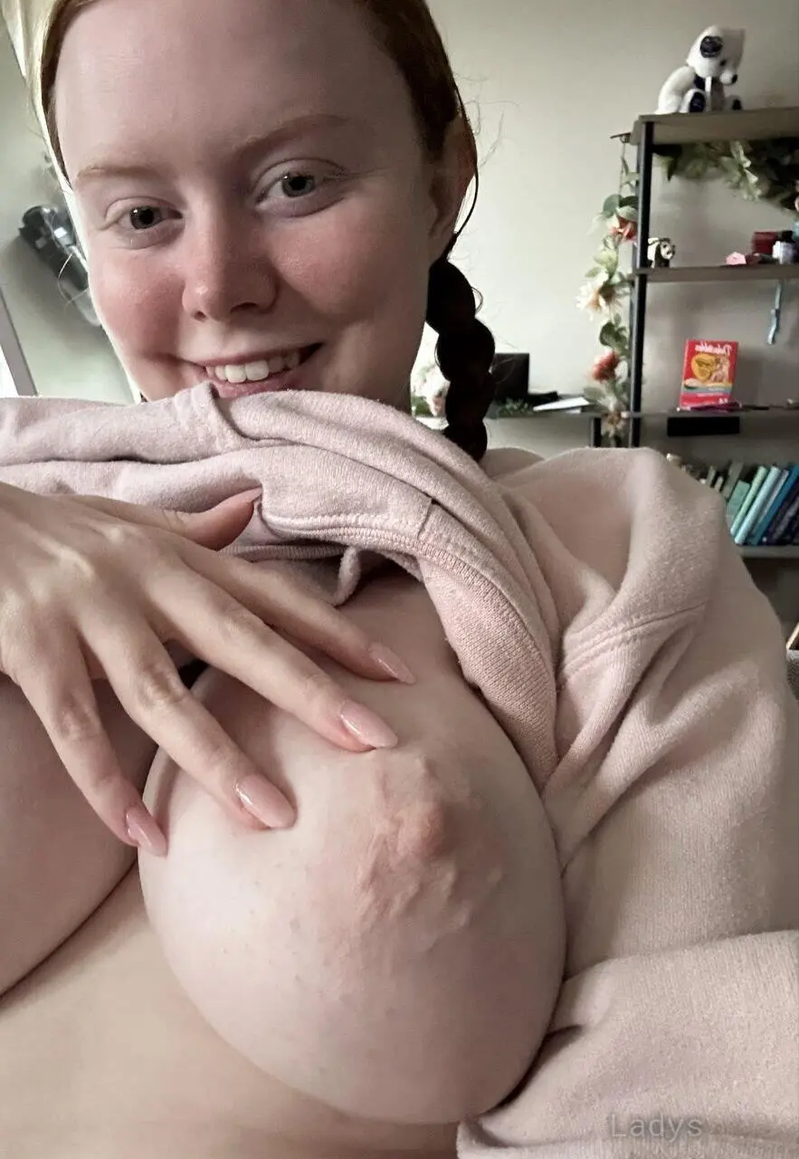 Rousse, 24 years old Brussel escort girl with big tits, height 167 sm, Weight 74 kg