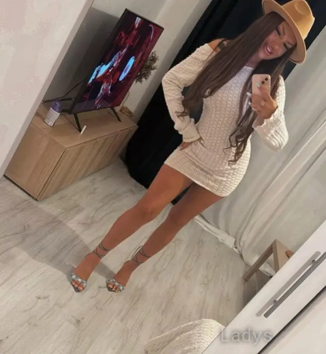 Ana, 26 years beautiful nude Bucharest escorts girl, height 168 sm, Weight 56 kg