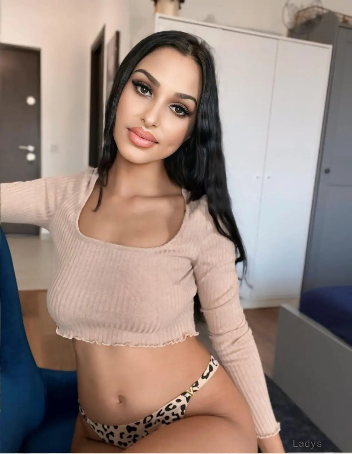 Denisa, 25 years beautiful nude Bucharest escorts girl, height 175 sm, Weight 50 kg