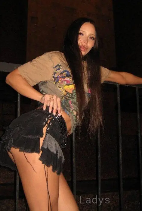Nikki, 21 years beautiful nude Bucharest escorts girl, height 171 sm, Weight 50 kg