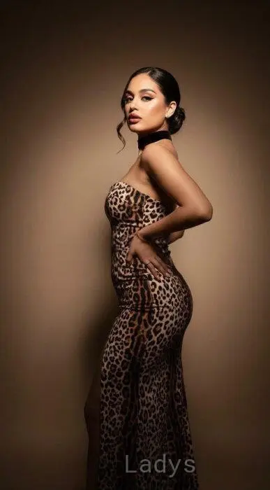 Samira, 27 years beautiful nude Budva escorts girl, height 170 sm, Weight 65 kg