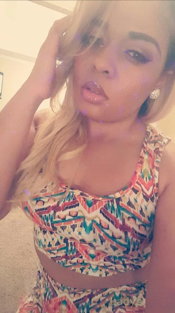 DIOR MILLIAN, 27 years beautiful nude Buffalo escorts girl, height 158 sm, Weight 59 kg