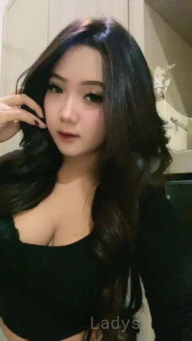 Cecillia, 22 years beautiful nude Bugis escorts girl, height 160 sm, Weight 58 kg