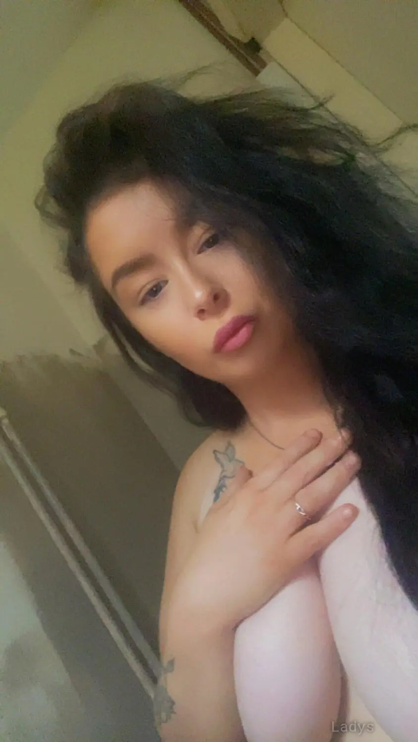 Mira,  years old Cairo escort girl with big tits, height  sm, Weight  kg