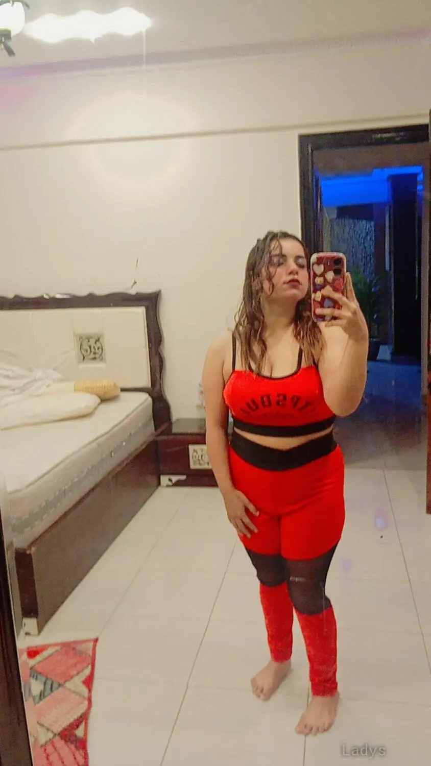 Sasoo, 23 years old Cairo escort girl with big tits, height 155 sm, Weight  kg