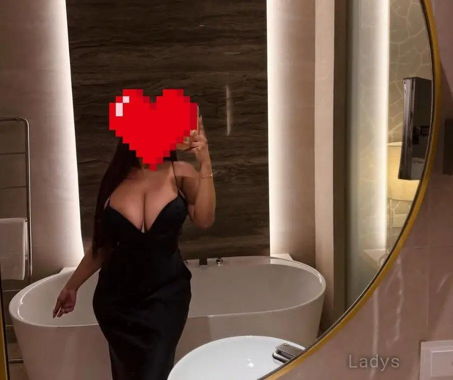 Zeit, 23 years old Cairo escort girl with big tits, height  sm, Weight  kg