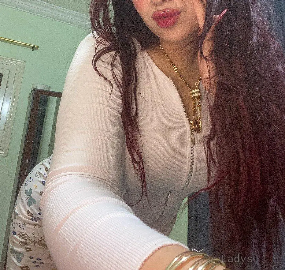 Farida, 33 years beautiful nude Cairo escorts girl, height 173 sm, Weight  kg