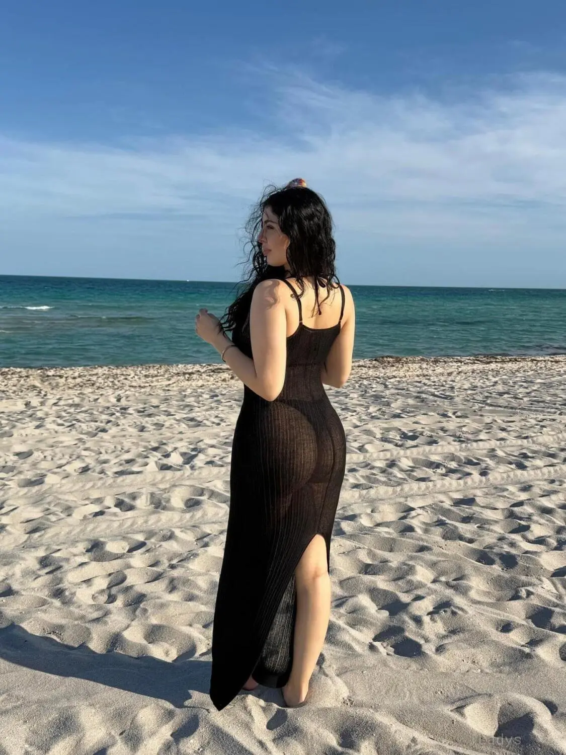 Lara, 24 years beautiful nude Cairo escorts girl, height 162 sm, Weight kg