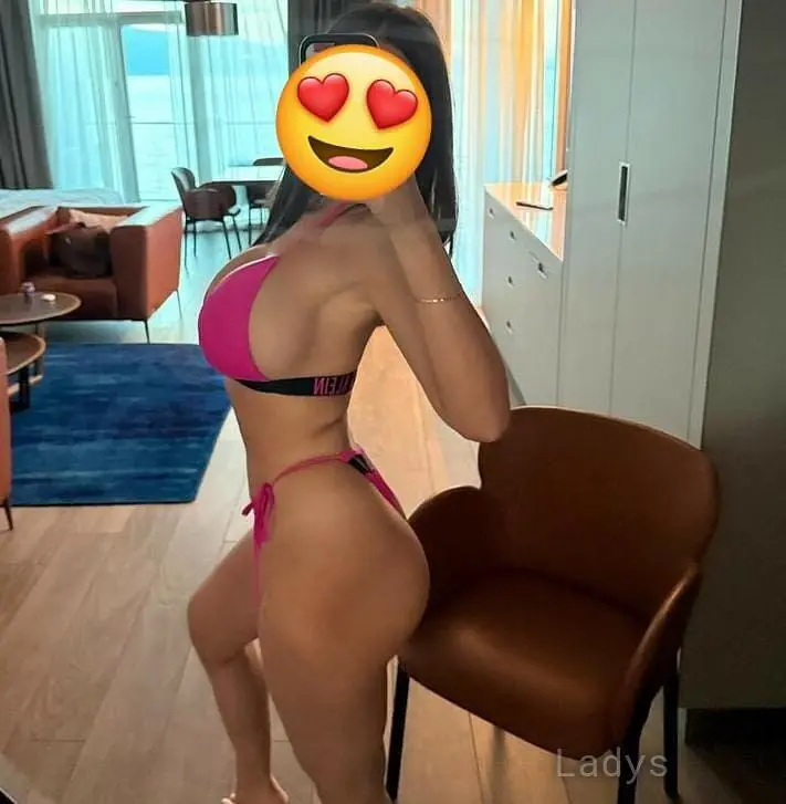 Mariam, 22 years beautiful nude Cairo escorts girl, height 170 sm, Weight  kg