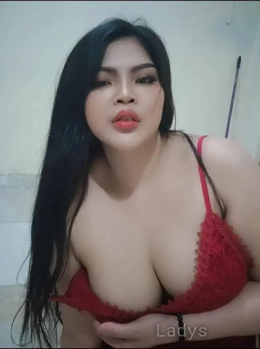 Mingming, 23 years beautiful nude Cairo escorts girl, height 165 sm, Weight 58 kg