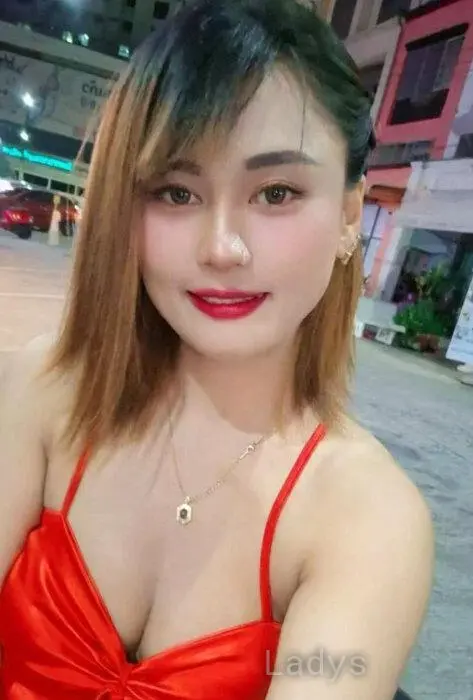 Mystery, 25 years beautiful nude Cairo escorts girl, height 162 sm, Weight 59 kg