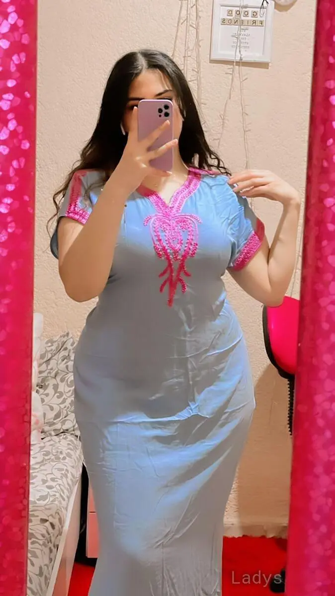 Reem, 25 years beautiful nude Cairo escorts girl, height 170 sm, Weight  kg