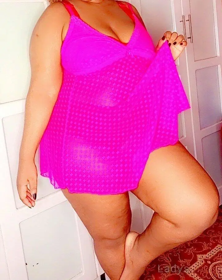 Shanni, 30 years beautiful nude Cairo escorts girl, height 175 sm, Weight kg
