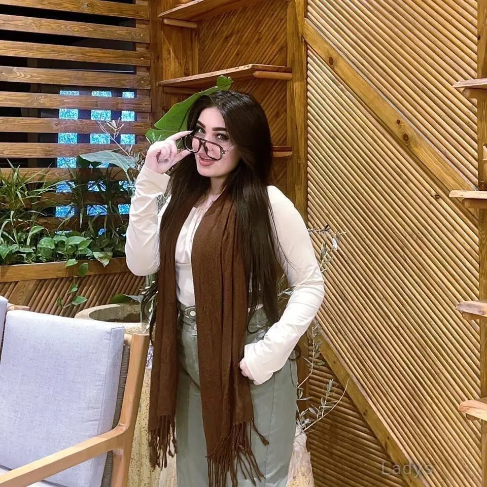 Tess, 25 years beautiful nude Cairo escorts girl, height 170 sm, Weight kg