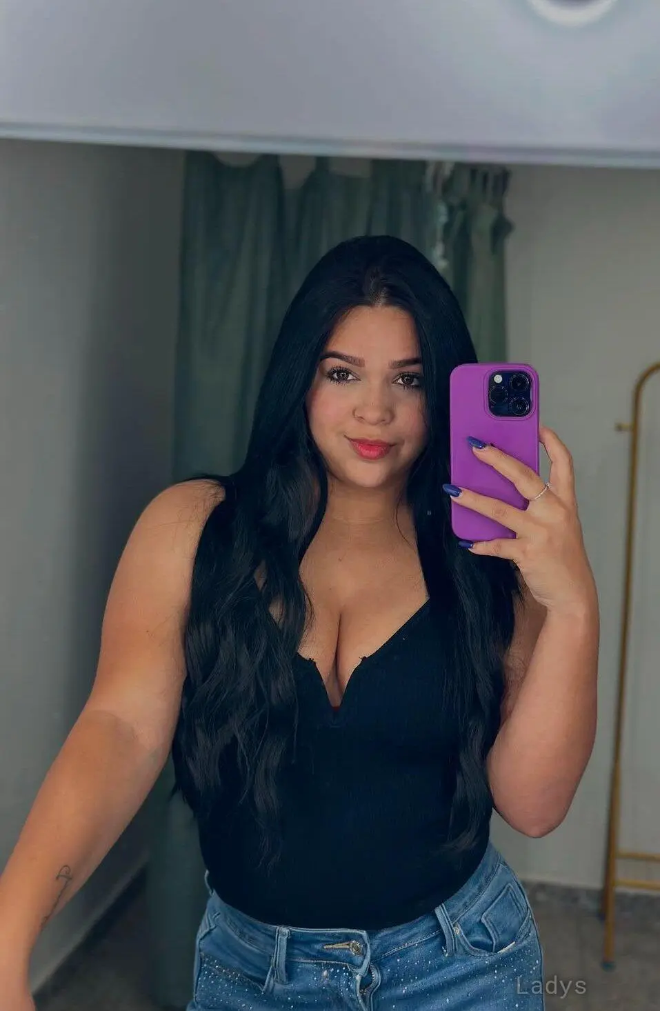 Benita, 25 years old Calgary escort girl with big tits, height 170 sm, Weight kg