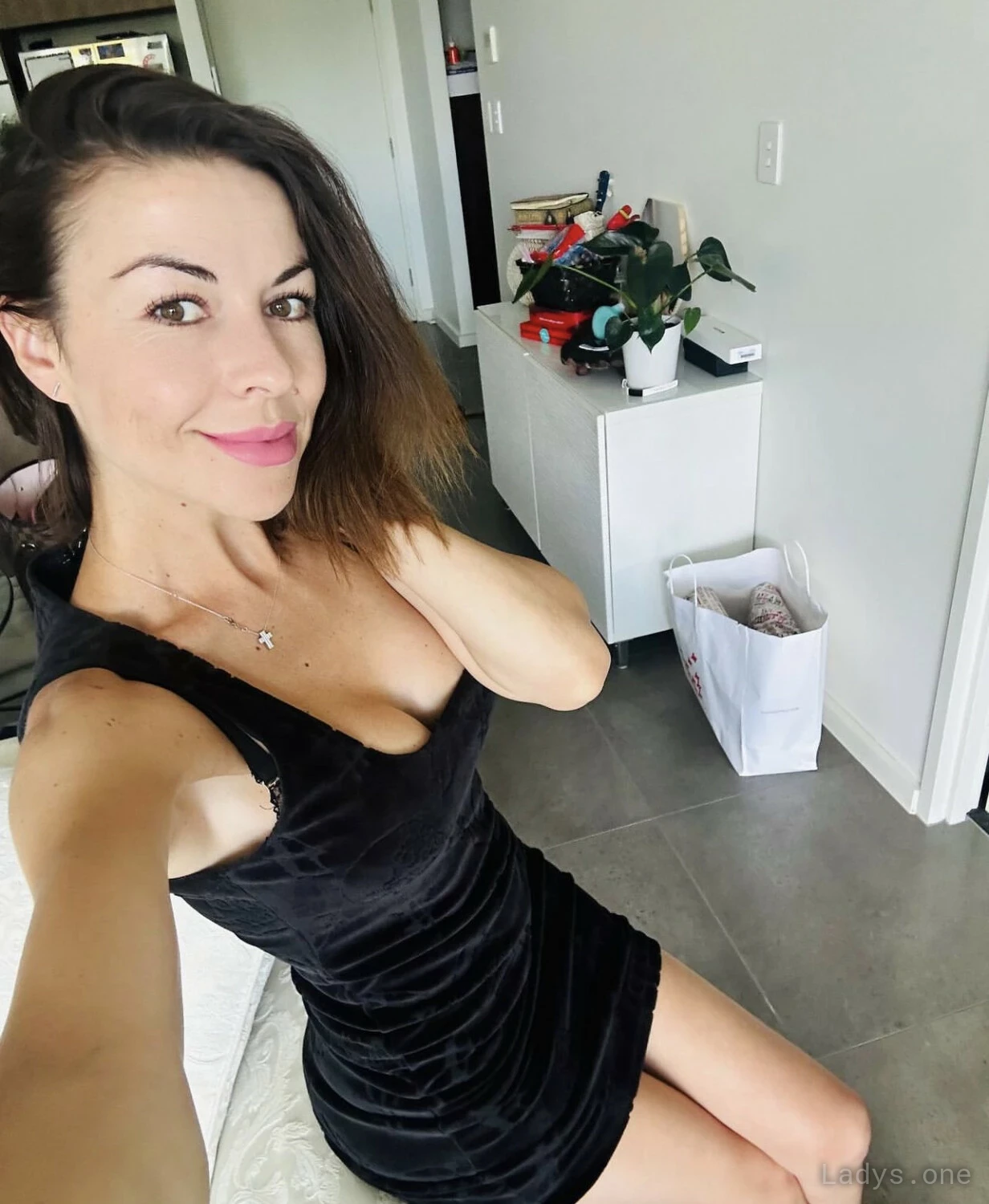 Hot single mom available to have fun, escort in Calgary