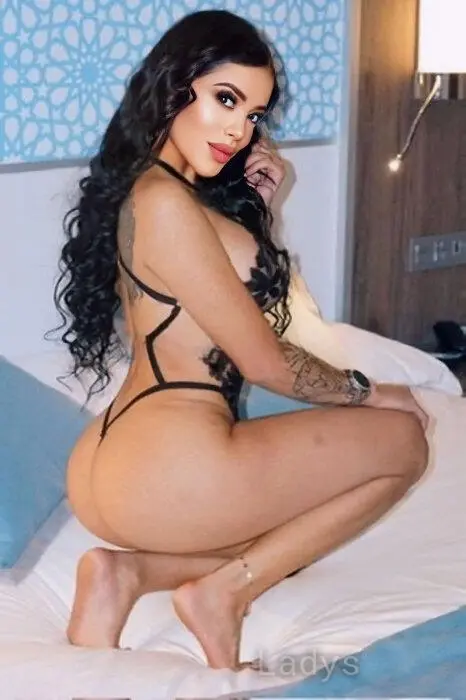 Ruby, 24 years beautiful nude Cancun escorts girl, height 170 sm, Weight 67 kg