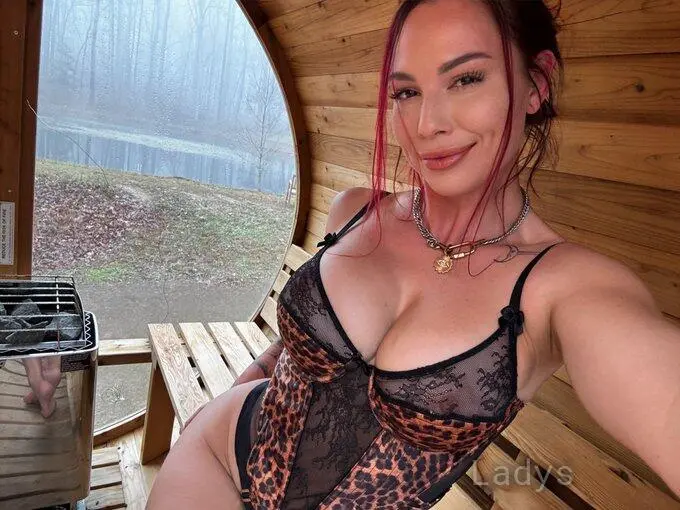 Sexy Playmate Down For Fun, 25 years beautiful nude Carson City escorts girl, height 165 sm, Weight 36 kg