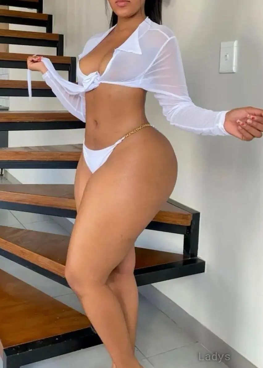 Selina, 23 years old Casablanca escort girl with big tits, height 170 sm, Weight  kg