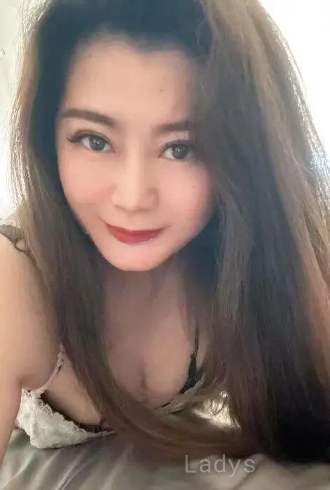 Nova, 24 years beautiful nude Casablanca escorts girl, height 163 sm, Weight 63 kg