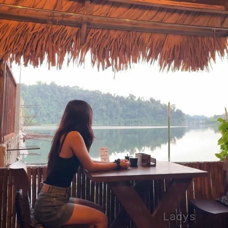 Heiley, 20 years old Cebu City escort girl with big tits, height 155 sm, Weight kg