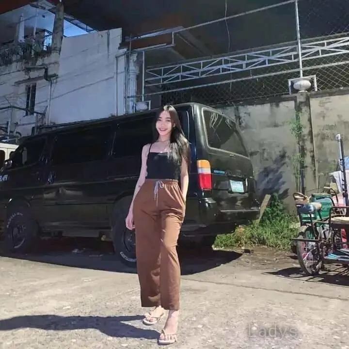 Yeila Rose, 20 years old Cebu City escort girl with big tits, height 163 sm, Weight  kg