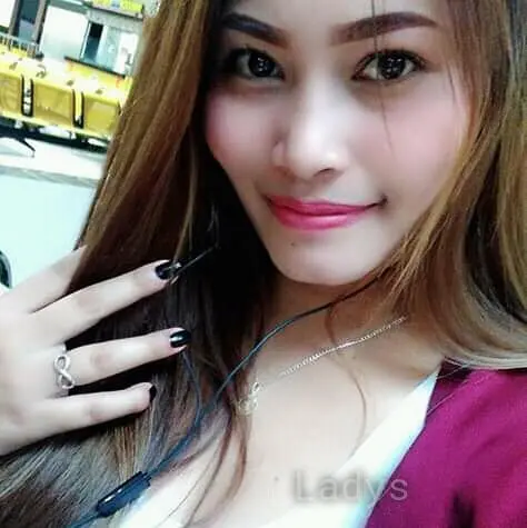 Aina, 19 years beautiful nude Cebu City escorts girl, height 165 sm, Weight kg