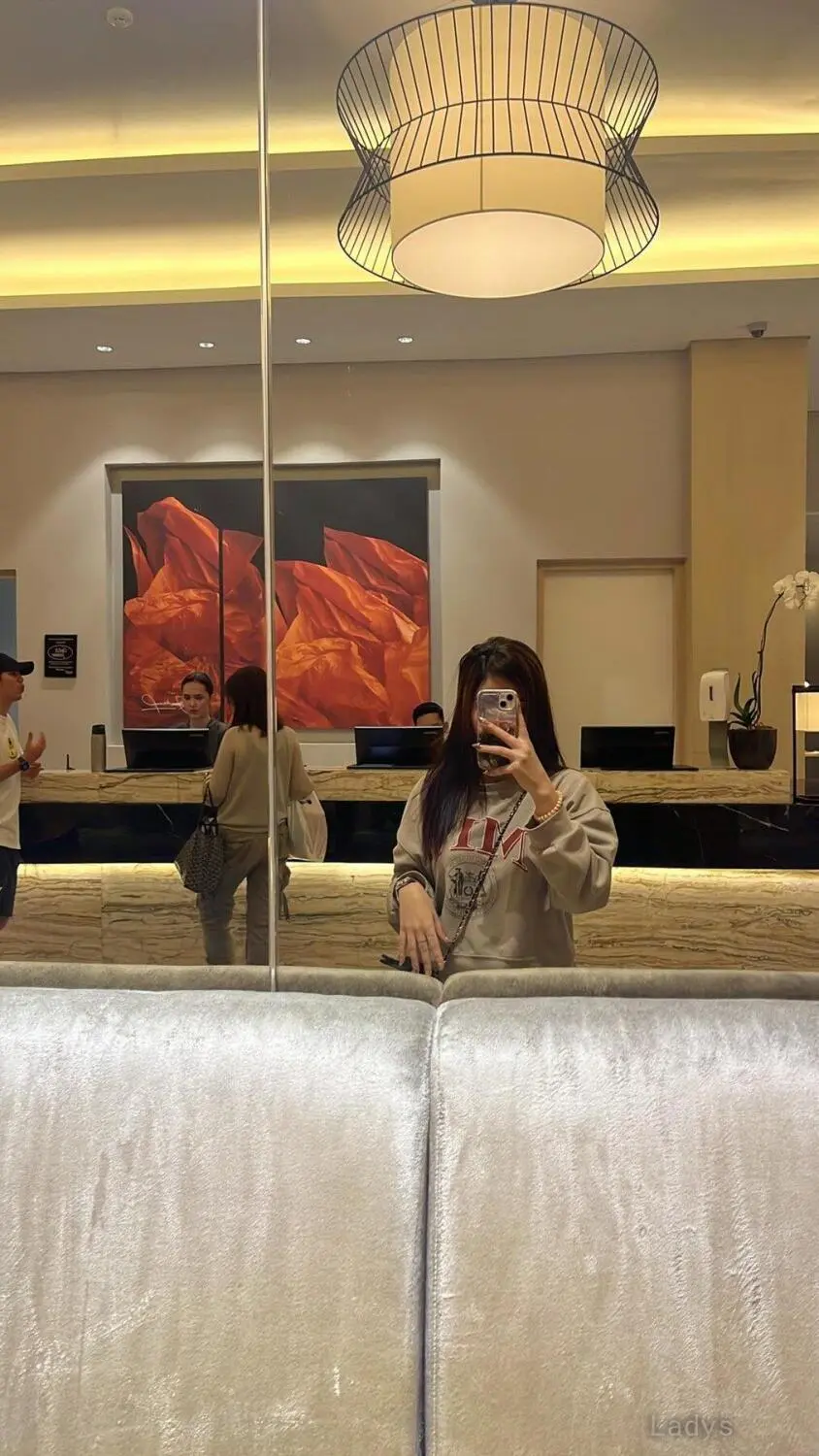 Lapu, 19 years beautiful nude Cebu City escorts girl, height 163 sm, Weight  kg