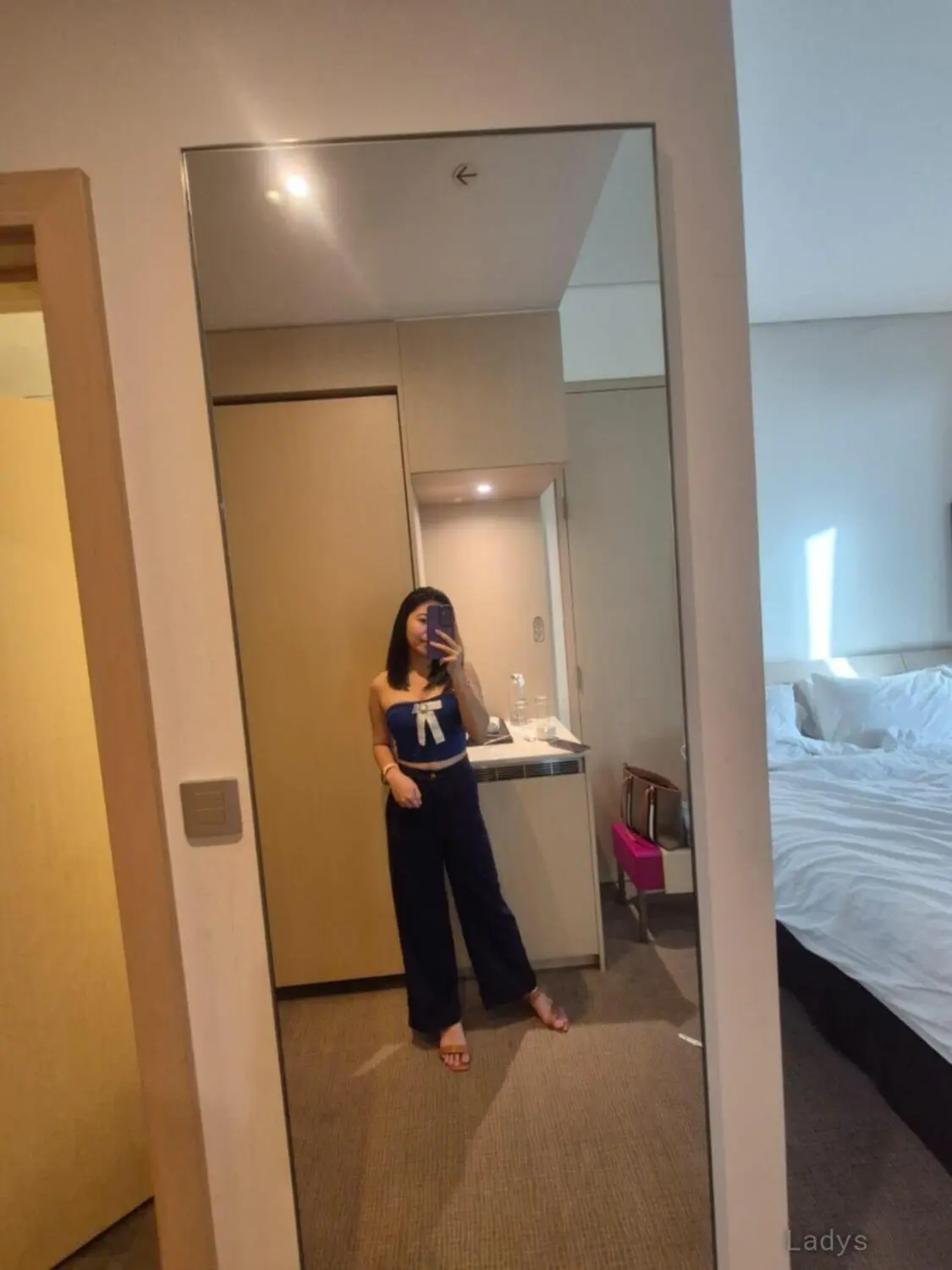 Nina, 20 years beautiful nude Cebu City escorts girl, height 157 sm, Weight  kg