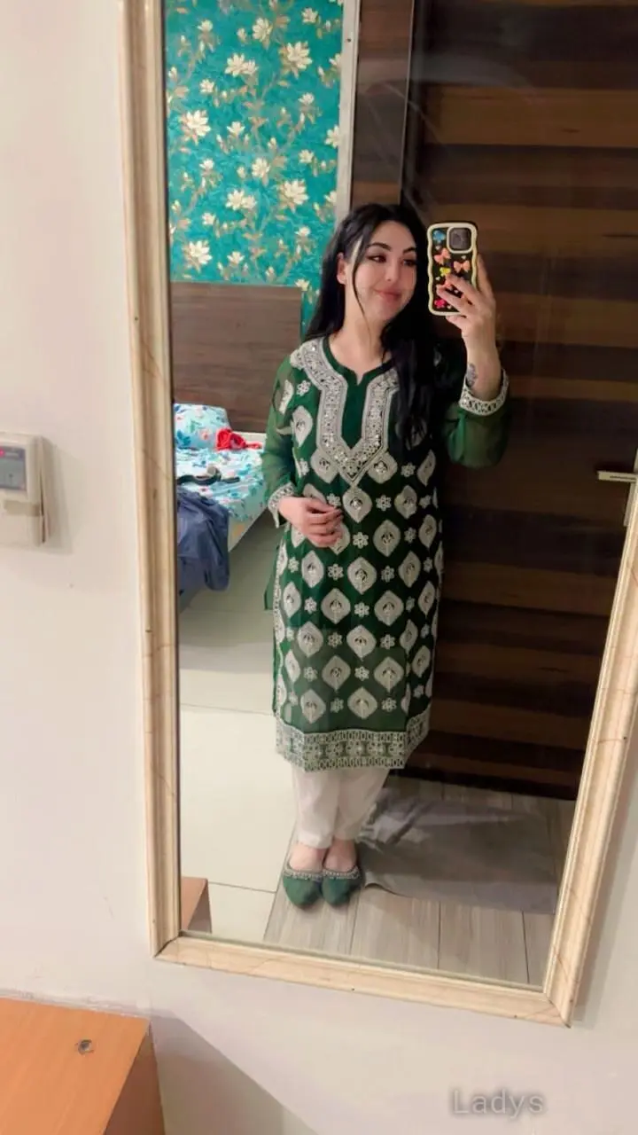 Anaira, 21 years old Chandigarh escort girl with big tits, height 168 sm, Weight  kg