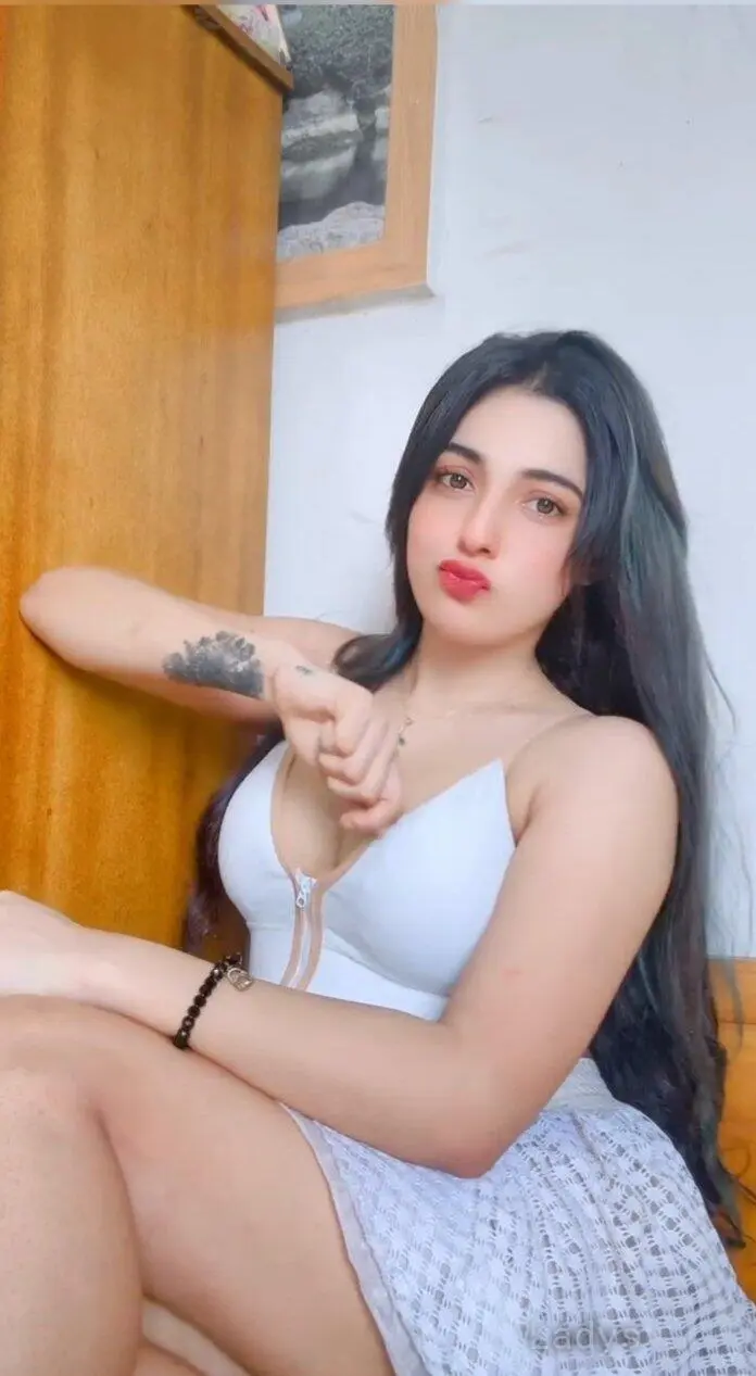 Mahima, 24 years old Chandigarh escort girl with big tits, height 159 sm, Weight  kg