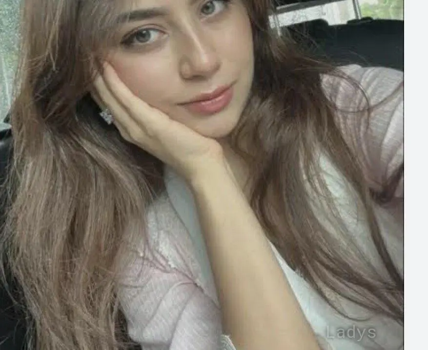 Naincy, 24 years old Chandigarh escort girl with big tits, height 164 sm, Weight  kg