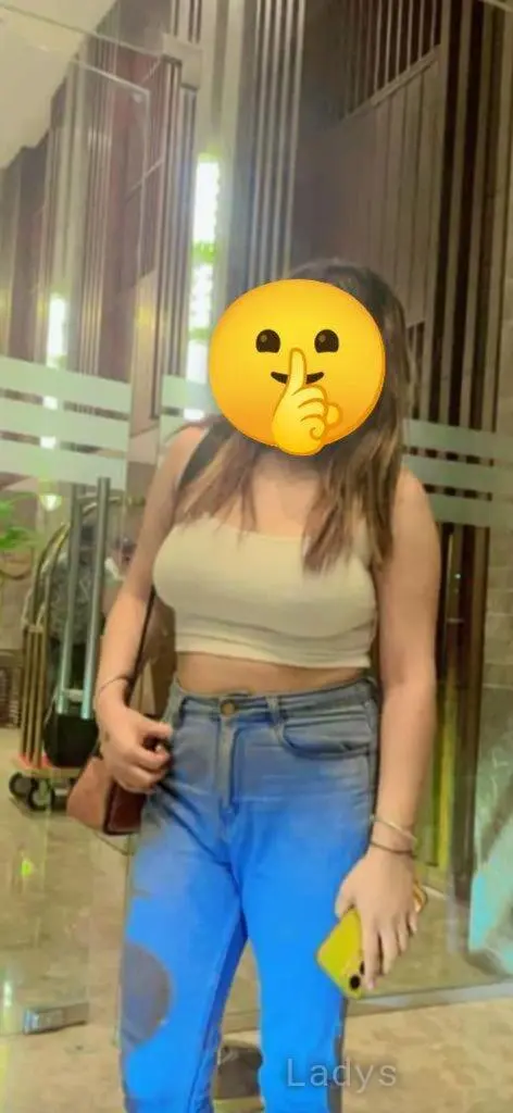 Amrit, 24 years beautiful nude Chandigarh escorts girl, height 165 sm, Weight kg