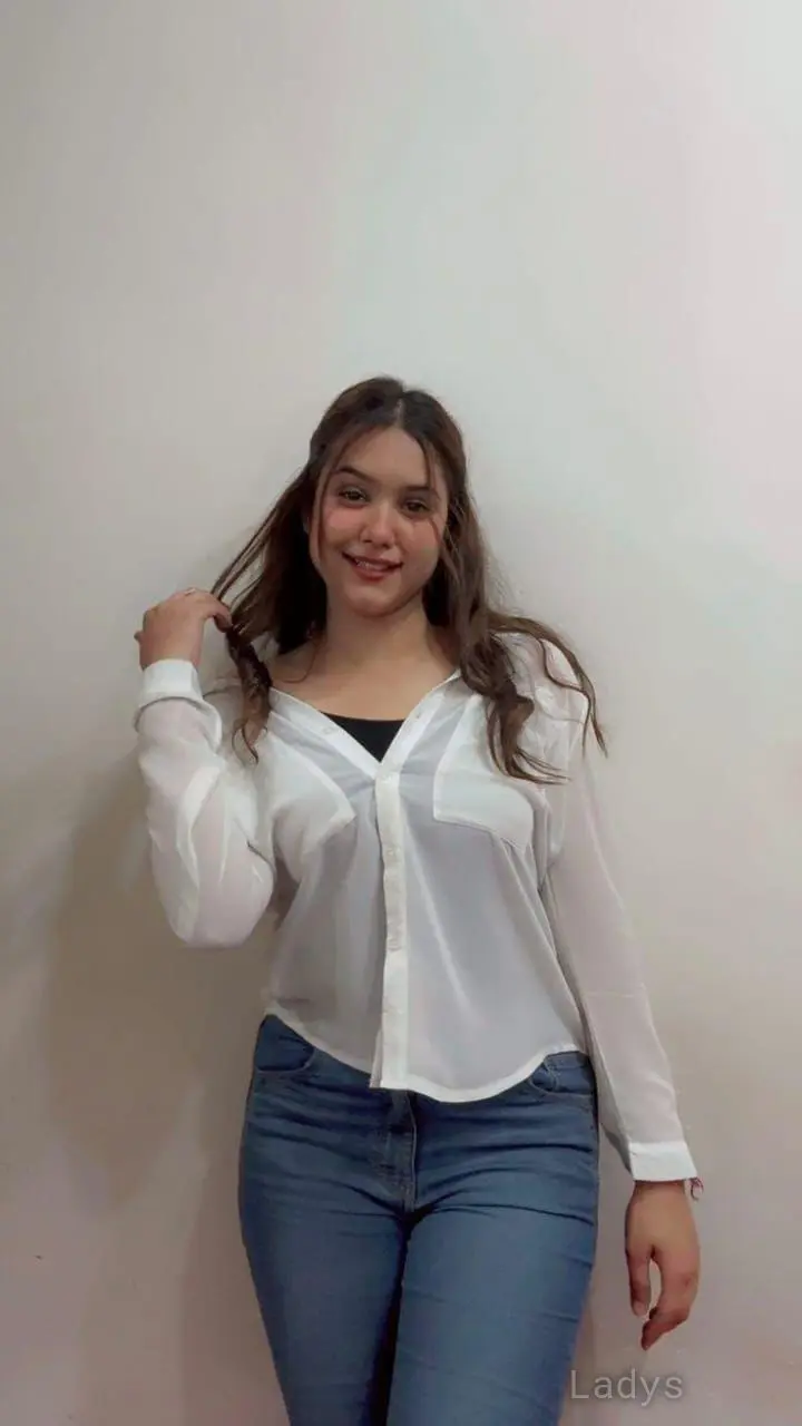 Ella, 21 years beautiful nude Chandigarh escorts girl, height 153 sm, Weight  kg