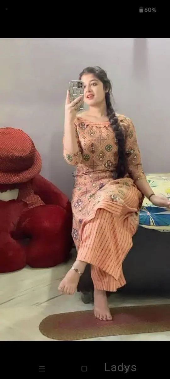 Mahi, 23 years beautiful nude Chandigarh escorts girl, height 153 sm, Weight kg