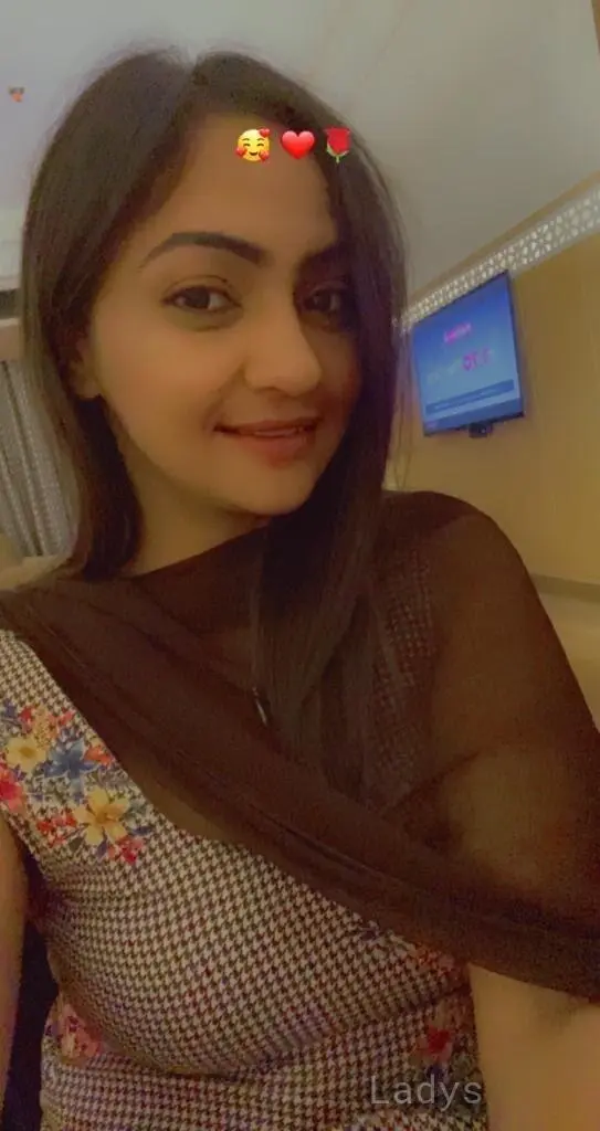 Nazia, 22 years beautiful nude Chandigarh escorts girl, height 154 sm, Weight  kg