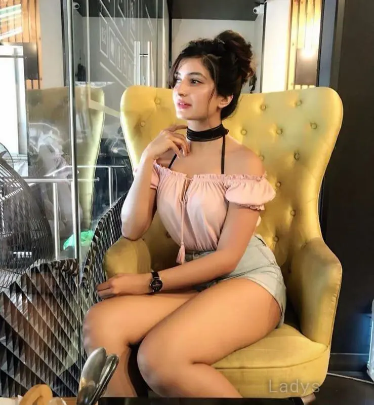 Priya, 21 years beautiful nude Chandigarh escorts girl, height 158 sm, Weight kg