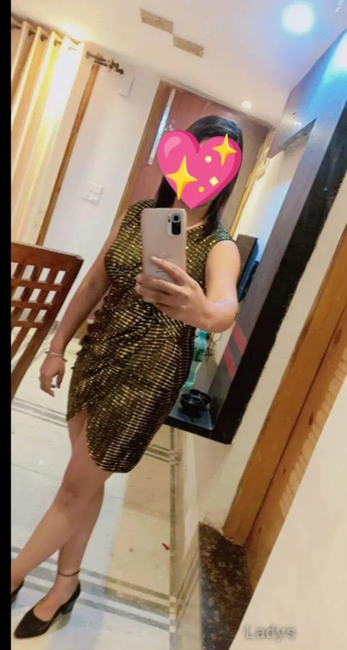 Reet, 24 years beautiful nude Chandigarh escorts girl, height 153 sm, Weight kg