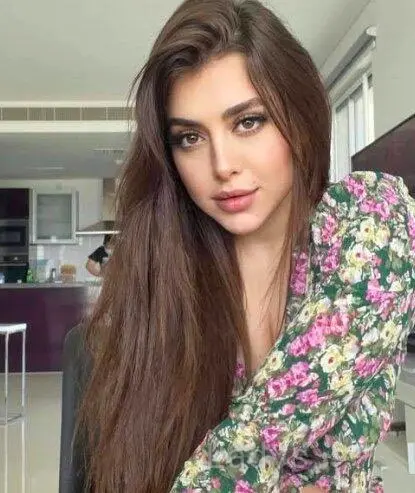 Sharma, 25 years beautiful nude Chandigarh escorts girl, height 171 sm, Weight kg