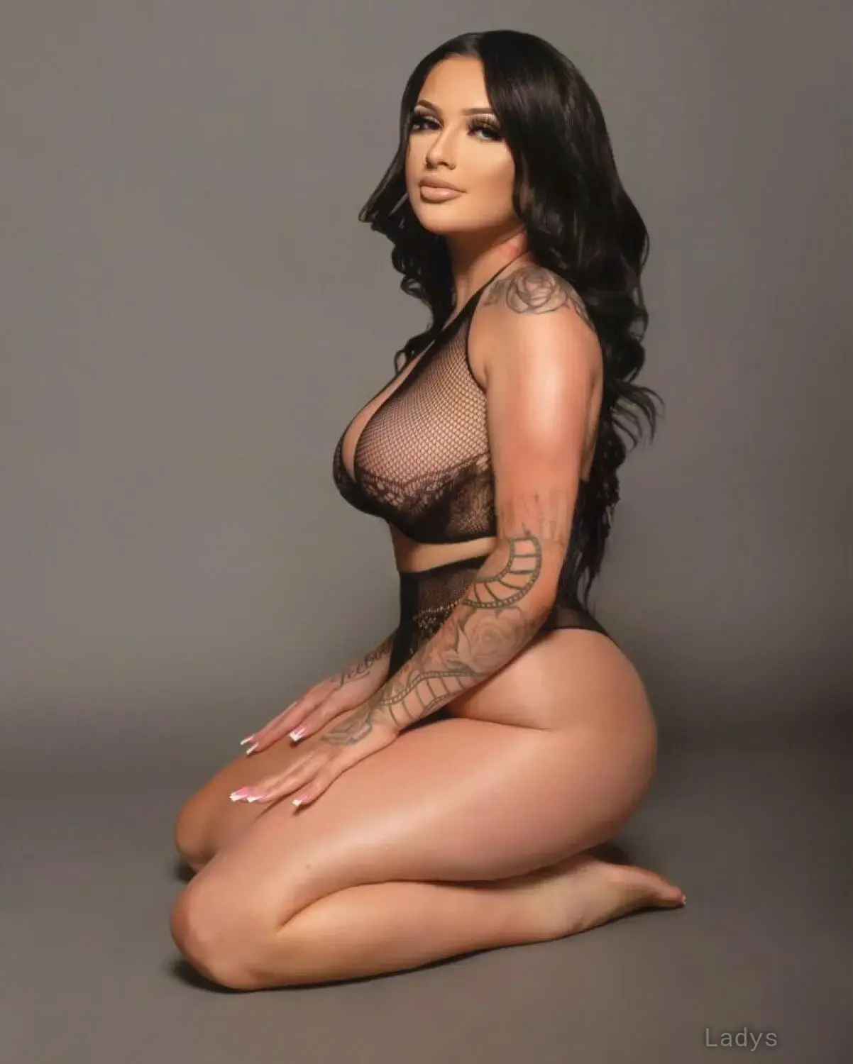 VALERIE, 24 years old Charlotte escort girl with big tits, height 162 sm, Weight 56 kg