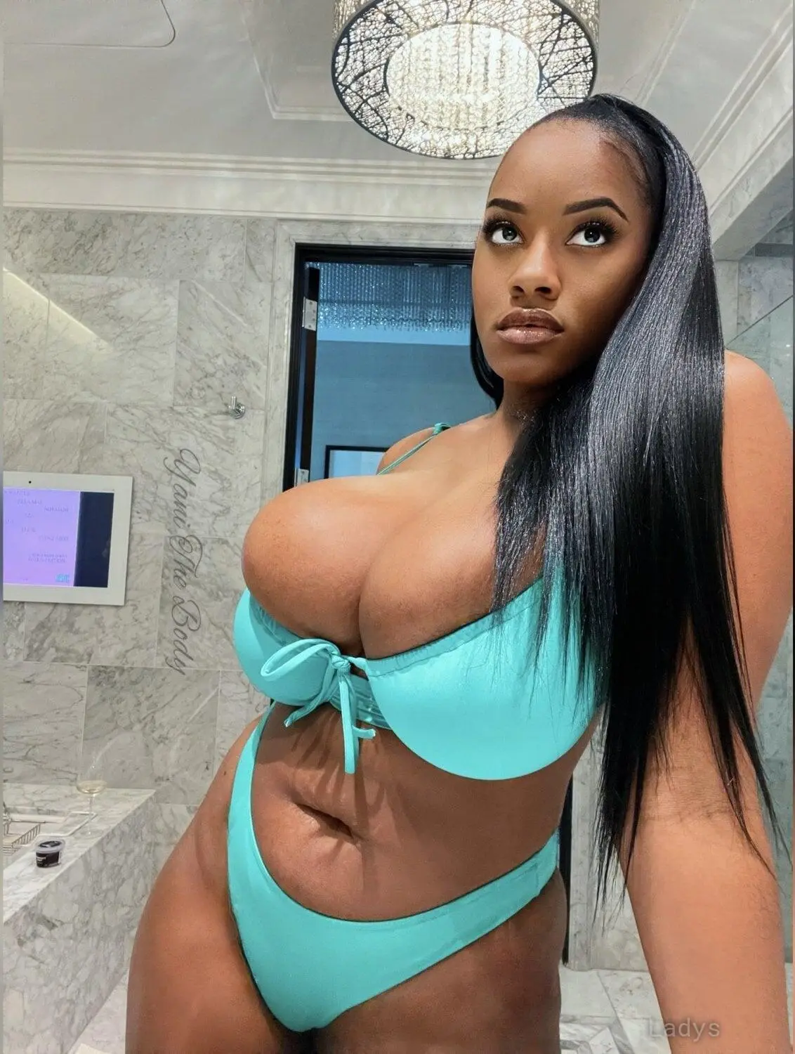 Yani.the.body, 30 years old Charlotte escort girl with big tits, height 160 sm, Weight 70 kg