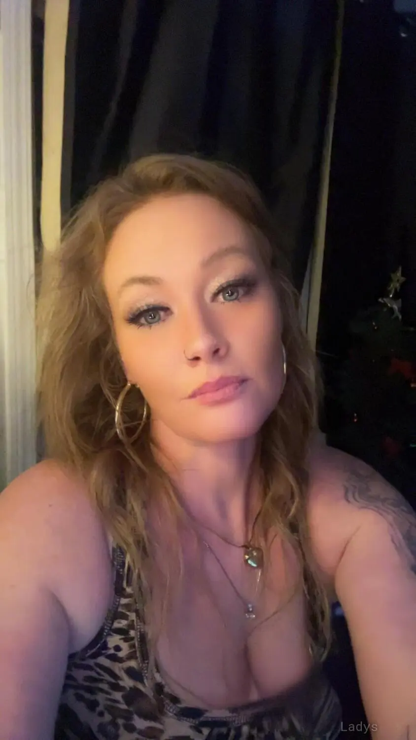 Foxie, 30 years beautiful nude Charlotte escorts girl, height 165 sm, Weight 51 kg