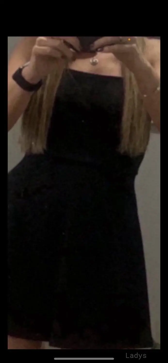 Madison, 48 years old Charlottetown escort girl with big tits, height 168 sm, Weight kg