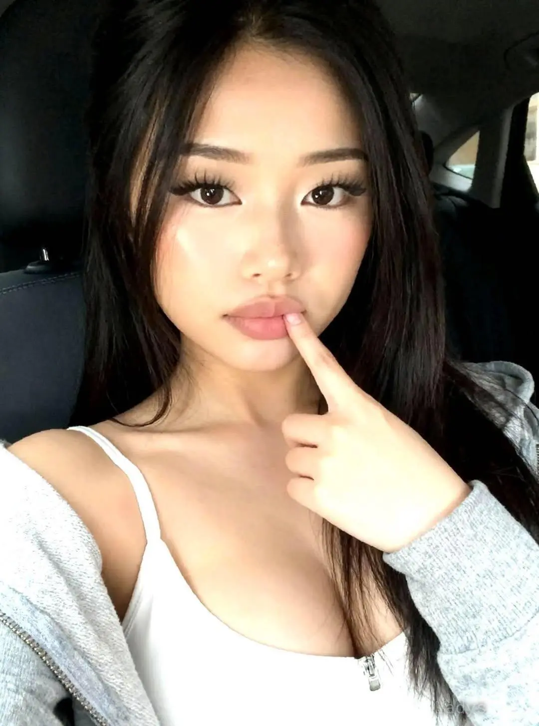 Real Asian Hook up AnD Legit, 31 years beautiful nude Charlottetown escorts girl, height 155 sm, Weight 55 kg