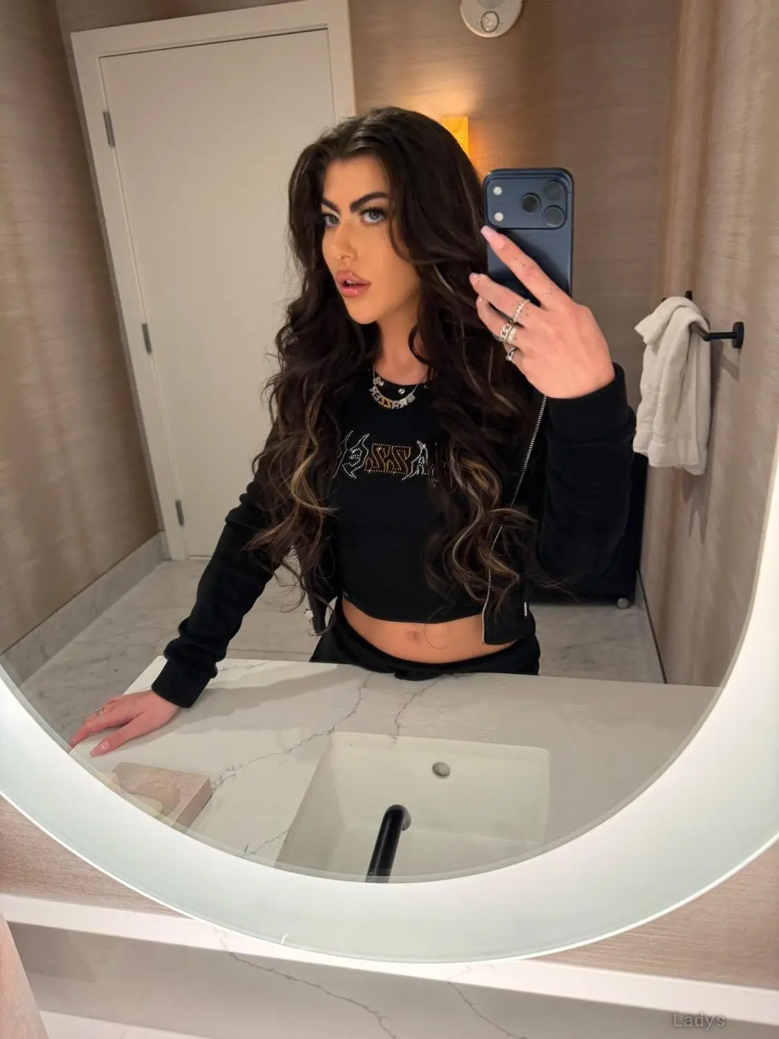 Agatha, 24 years beautiful nude Cheltenham escorts girl, height 132 sm, Weight 40 kg