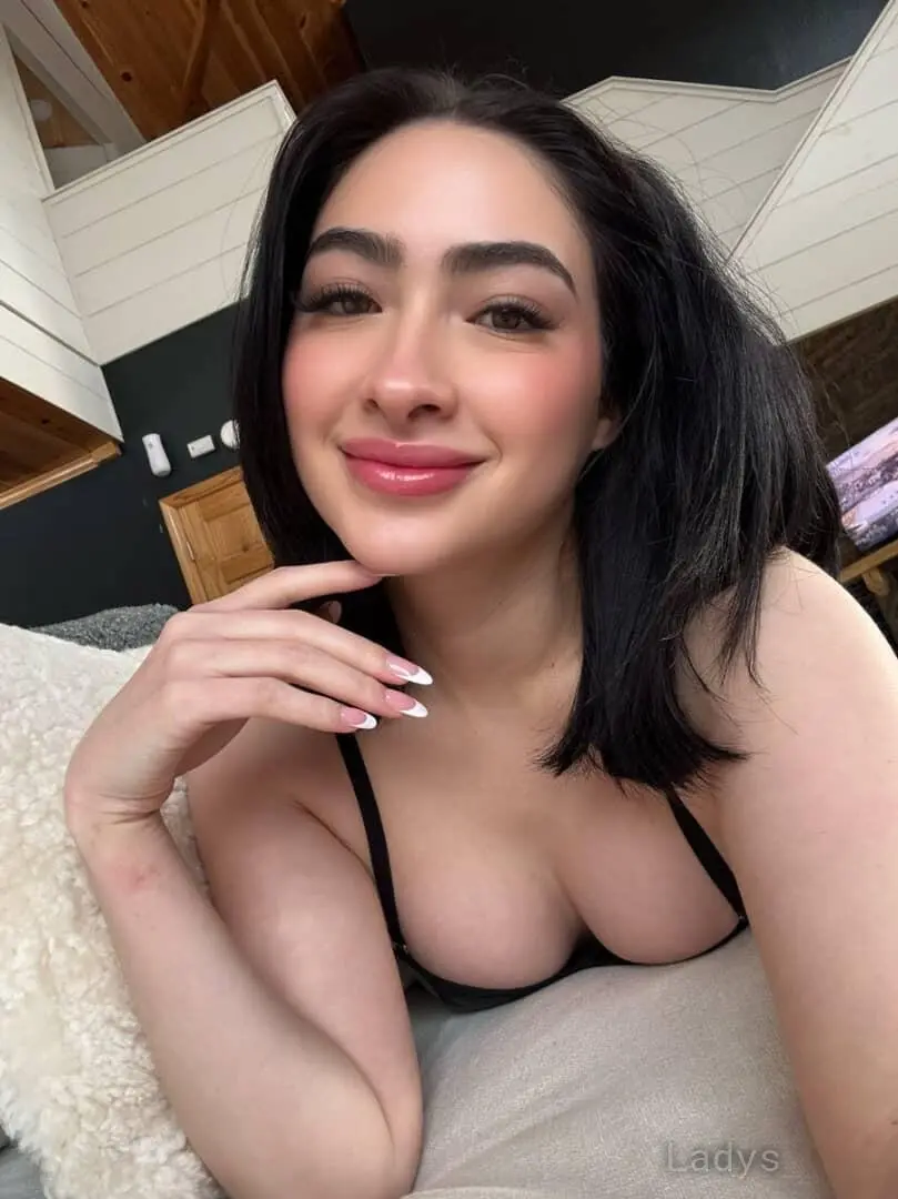 Mary, 26 years beautiful nude Chemnitz escorts girl, height 125 sm, Weight 40 kg