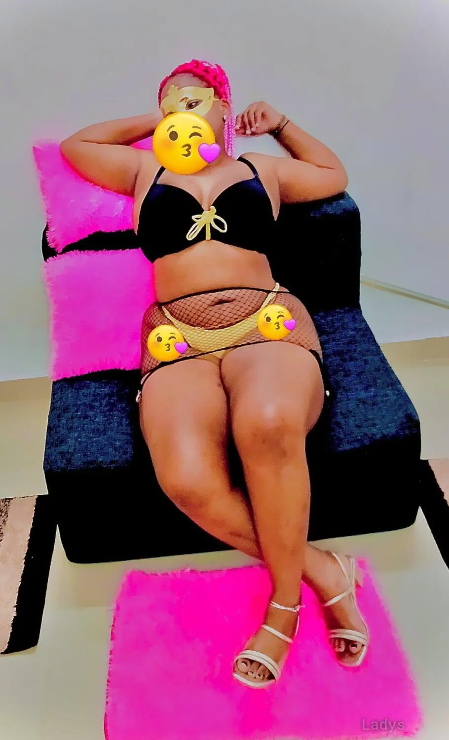 Carla, 26 years asian escorts girl, height 165 sm, Weight  kg, Chennai eacort