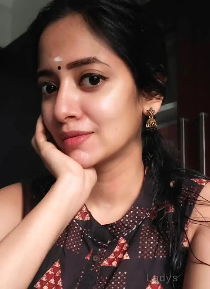 Abhilasha, 24 years old Chennai escort girl with big tits, height 166 sm, Weight  kg